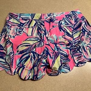 Lilly Pulitzer - The Buttercup Short Size 12